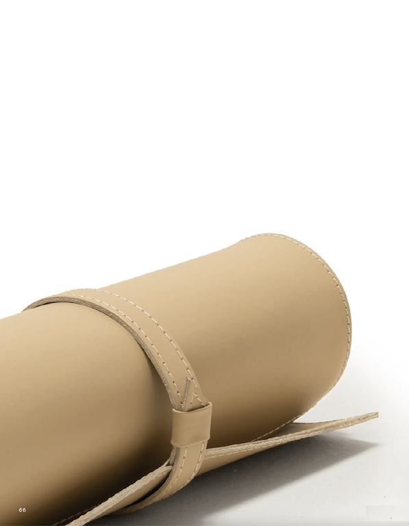 Arte Cuoio Leder – Accessoires – Diese Accessoires von Arte Cuoio Leder sind erhältlich bei Decoris Interior Design in Zürich mit Showroom am Bleicherweg – Innenarchitektur Zürich und Inneneinrichtung Zürich – Ihre Experten für Innenarchitektur, Planung, Bauleitung, Ausführung, Gestaltung