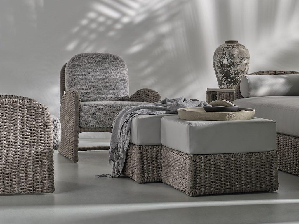 Baker McGuire Gartenmöbel - diese Gartenmöbel von Baker McGuire sind erhältlich bei Decoris Interior Design in Zürich mit Showroom am Bleicherweg - Innenarchitektur Zürich und Inneneinrichtung Zürich – Ihre Experten für Innenarchitektur, Planung, Bauleitung, Ausführung, Gestaltung