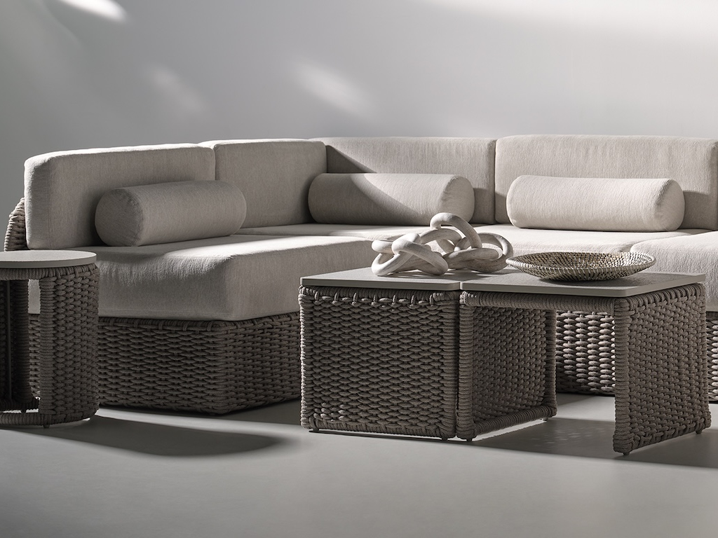 Baker McGuire Gartenmöbel - diese Gartenmöbel von Baker McGuire sind erhältlich bei Decoris Interior Design in Zürich mit Showroom am Bleicherweg - Innenarchitektur Zürich und Inneneinrichtung Zürich – Ihre Experten für Innenarchitektur, Planung, Bauleitung, Ausführung, Gestaltung