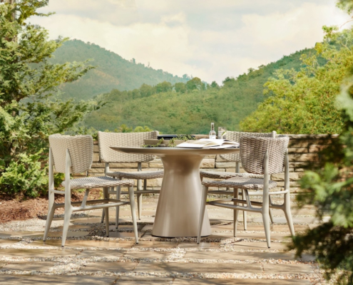 Baker McGuire Gartenmöbel - diese Gartenmöbel von Baker McGuire sind erhältlich bei Decoris Interior Design in Zürich mit Showroom am Bleicherweg - Innenarchitektur Zürich und Inneneinrichtung Zürich – Ihre Experten für Innenarchitektur, Planung, Bauleitung, Ausführung, Gestaltung