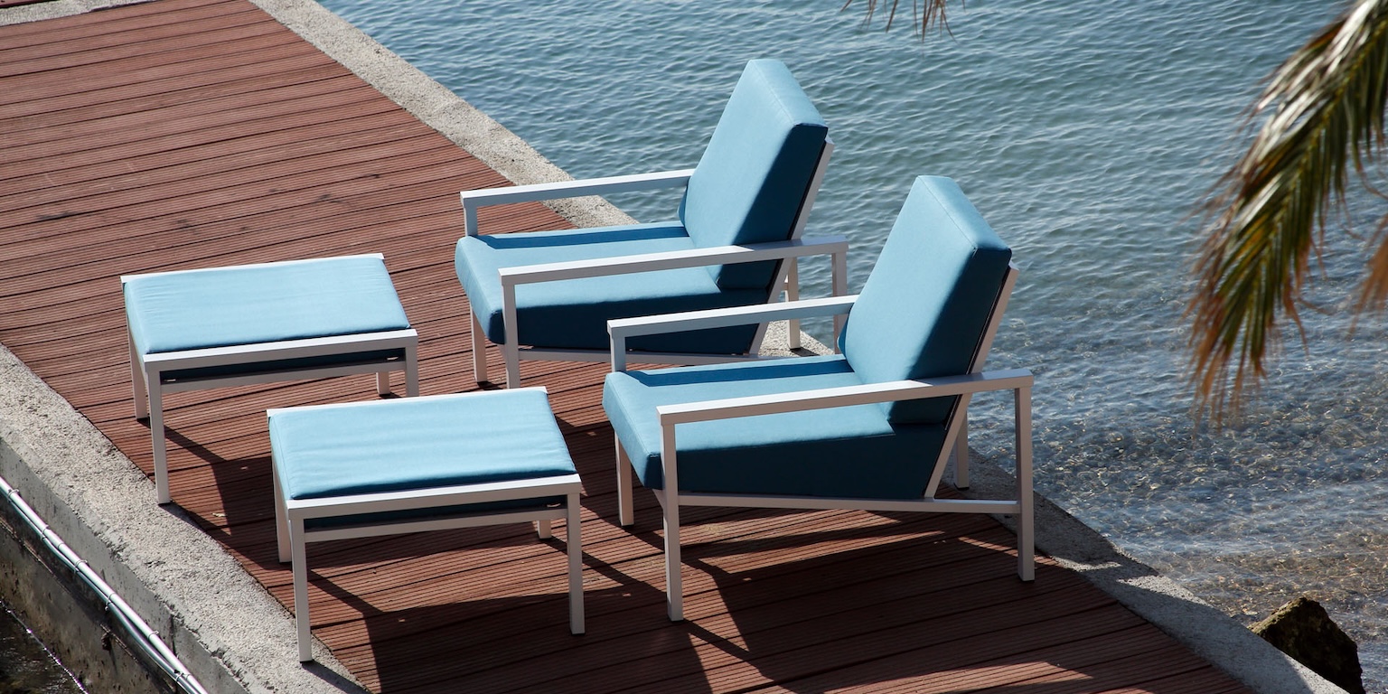 Barlow Tyrie Gartenmöbel - diese Gartenmöbel von Barlow Tyrie sind erhältlich bei Decoris Interior Design in Zürich mit Showroom am Bleicherweg - Innenarchitektur Zürich und Inneneinrichtung Zürich – Ihre Experten für Innenarchitektur, Planung, Bauleitung, Ausführung, Gestaltung