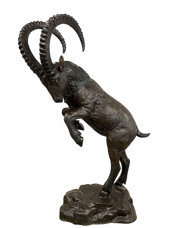 Bronzeobjekte und Gartendekor – diese Bronze-Objekte und Gartendekore sind erhältlich bei Decoris Interior Design in Zürich mit Showroom am Bleicherweg - Innenarchitektur Zürich und Inneneinrichtung Zürich – Ihre Experten für Innenarchitektur, Planung, Bauleitung, Ausführung, Gestaltung