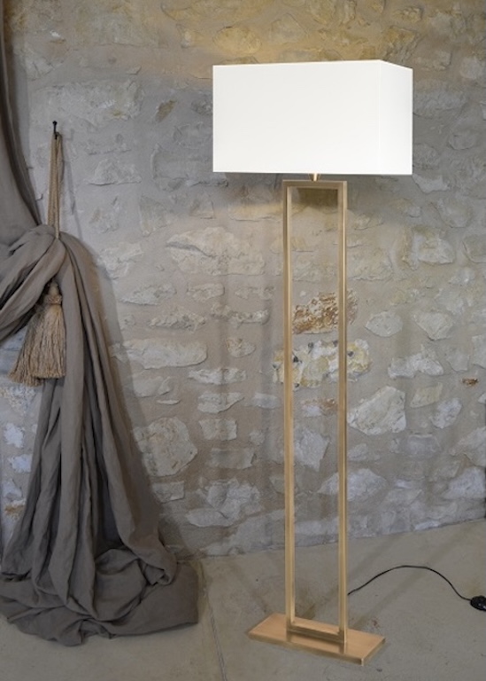 Casadisagne – Beleuchtung – Diese Beleuchtung von Casadisagne ist erhältlich bei Decoris Interior Design in Zürich mit Showroom am Bleicherweg - Innenarchitektur Zürich und Inneneinrichtung Zürich – Ihre Experten für Innenarchitektur, Planung, Bauleitung, Ausführung, Gestaltung
