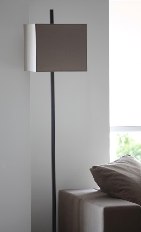 Davidts Lighting - Stéphane Davidts – Beleuchtung – Diese Beleuchtung von Davidts Lighting - Stéphane Davidts ist erhältlich bei Decoris Interior Design in Zürich mit Showroom am Bleicherweg - Innenarchitektur Zürich und Inneneinrichtung Zürich – Ihre Experten für Innenarchitektur, Planung, Bauleitung, Ausführung, Gestaltung
