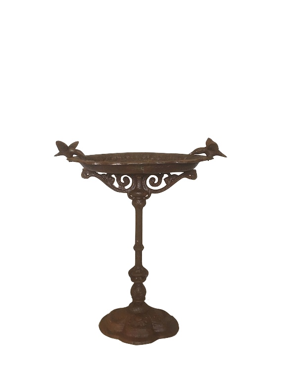 Gusseisenbrunnen und Gartendekor – diese Gusseisen-Brunnen und Gartendekore sind erhältlich bei Decoris Interior Design in Zürich mit Showroom am Bleicherweg - Innenarchitektur Zürich und Inneneinrichtung Zürich – Ihre Experten für Innenarchitektur, Planung, Bauleitung, Ausführung, Gestaltung