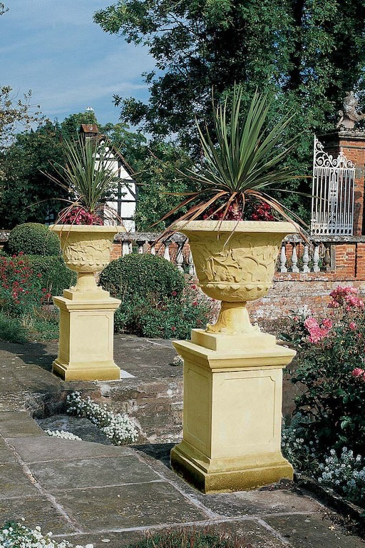 Haddonstone und Steinobjekte - Gartendekor – diese Steinobjekte von Haddonstone sind erhältlich bei Decoris Interior Design in Zürich mit Showroom am Bleicherweg - Innenarchitektur Zürich und Inneneinrichtung Zürich – Ihre Experten für Innenarchitektur, Planung, Bauleitung, Ausführung, Gestaltung