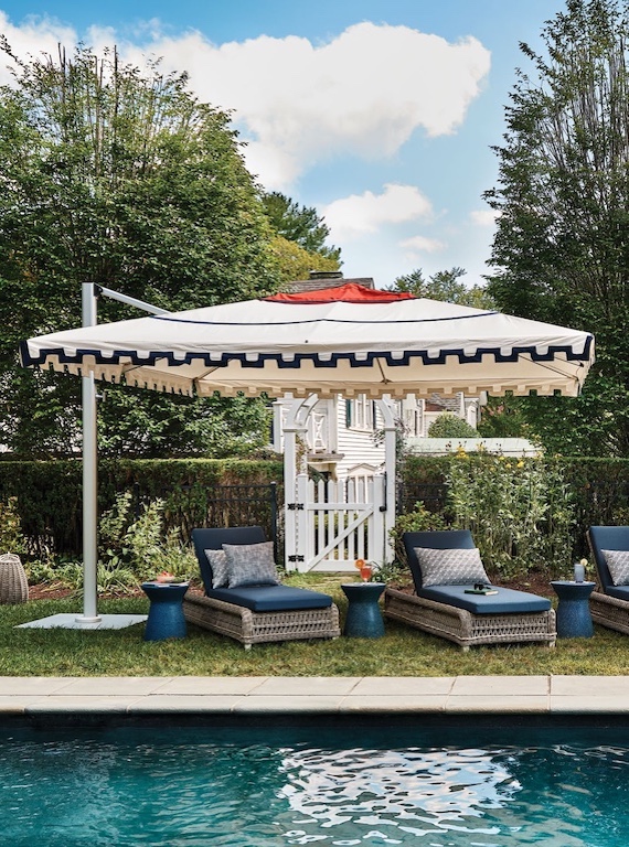 Janus et Cie Sonnenschirme - diese Sonnenschirme von Janus et Cie sind erhältlich bei Decoris Interior Design in Zürich mit Showroom am Bleicherweg - Innenarchitektur Zürich und Inneneinrichtung Zürich – Ihre Experten für Innenarchitektur, Planung, Bauleitung, Ausführung, Gestaltung
