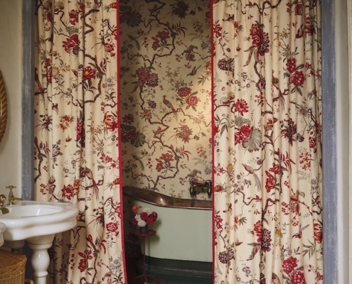 Manuel Canovas Stoffe – Diese Stoffe von Manuel Canovas Venezia sind erhältlich bei Decoris Interior Design in Zürich mit Showroom am Bleicherweg - Innenarchitektur Zürich und Inneneinrichtung Zürich – Ihre Experten für Innenarchitektur, Planung, Bauleitung, Ausführung, Gestaltung