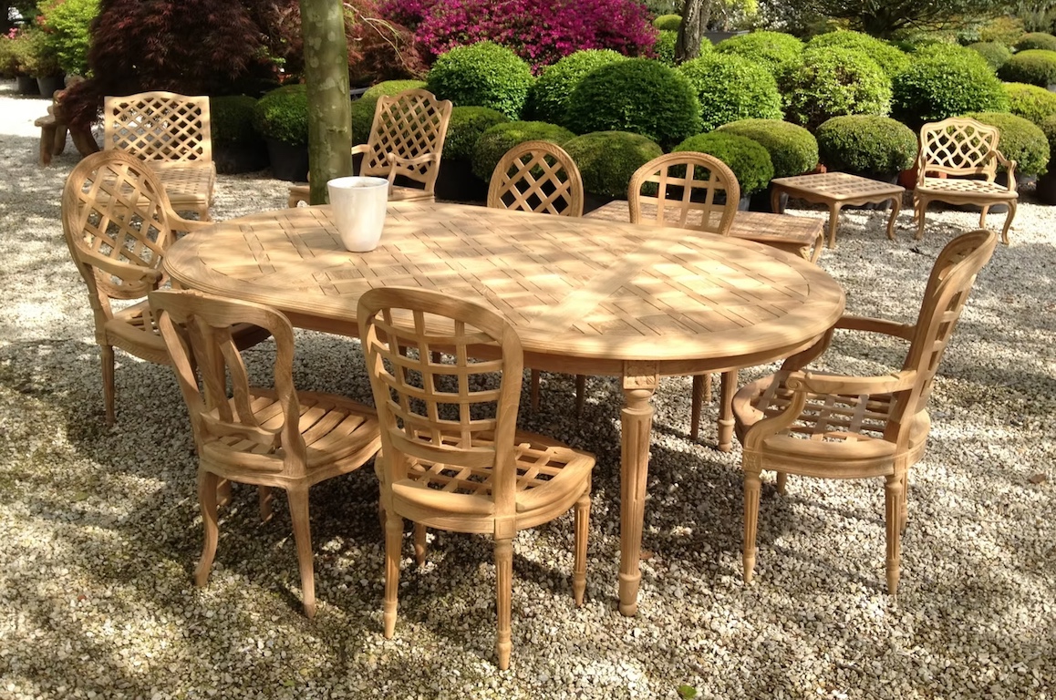 Massant Outdoor Gartenmöbel - diese Gartenmöbel von Massant Outdoor sind erhältlich bei Decoris Interior Design in Zürich mit Showroom am Bleicherweg - Innenarchitektur Zürich und Inneneinrichtung Zürich – Ihre Experten für Innenarchitektur, Planung, Bauleitung, Ausführung, Gestaltung