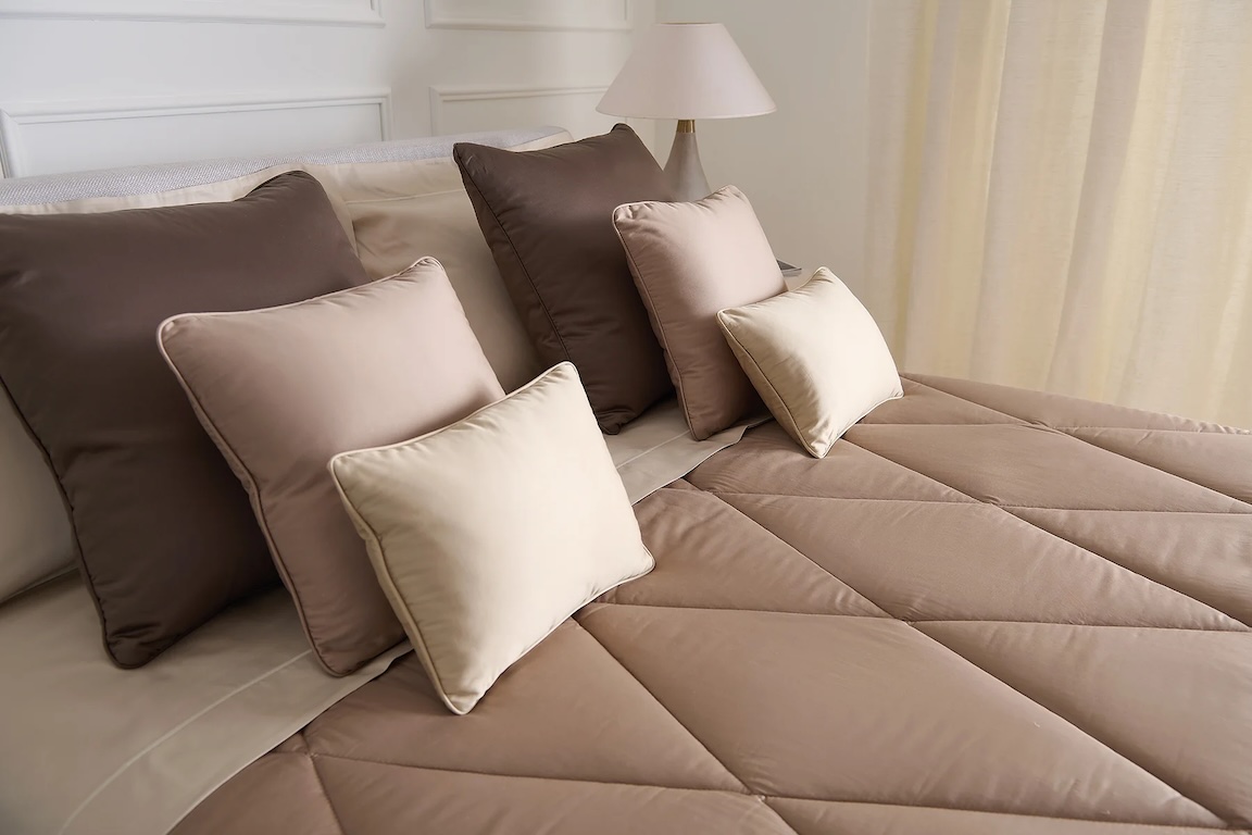 Mastro Raphael – Bettwäsche und Bettdecken – Quilts - diese Bettwäsche sowie Bettdecken und Quilts von Mastro Raphael sind erhältlich bei Decoris Interior Design Zürich - Innenarchitektur Zürich - Inneneinrichtung Zürich - Zürichberg – Ihre Experten für Innenarchitektur, Planung, Bauleitung, Ausführung, Gestaltung