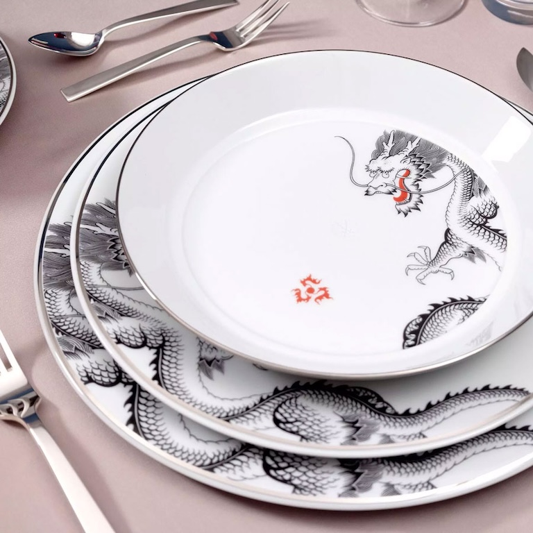Meissen Porzellan Manufaktur – Geschirr – Dieses Geschirr von Meissen Porzellan Manufaktur ist erhältlich bei Decoris Interior Design in Zürich mit Showroom am Bleicherweg – Innenarchitektur Zürich und Inneneinrichtung Zürich – Ihre Experten für Innenarchitektur, Planung, Bauleitung, Ausführung, Gestaltung
