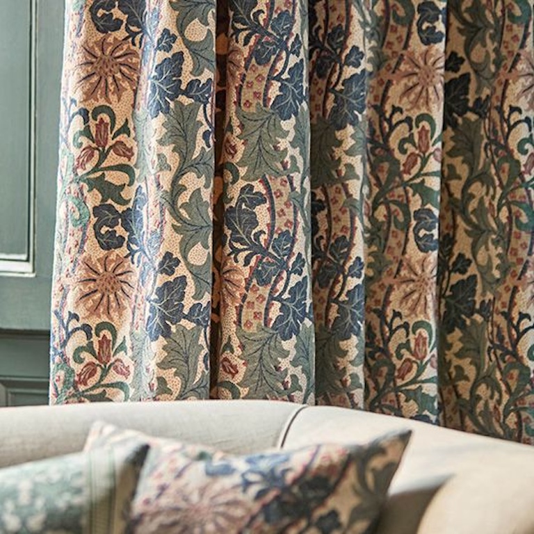 Morris & Co. - Foundet by William Morris - Stoffe – Diese Stoffe von Morris & Co. - Foundet by William Morris sind erhältlich bei Decoris Interior Design in Zürich mit Showroom am Bleicherweg - Innenarchitektur Zürich und Inneneinrichtung Zürich – Ihre Experten für Innenarchitektur, Planung, Bauleitung, Ausführung, Gestaltung