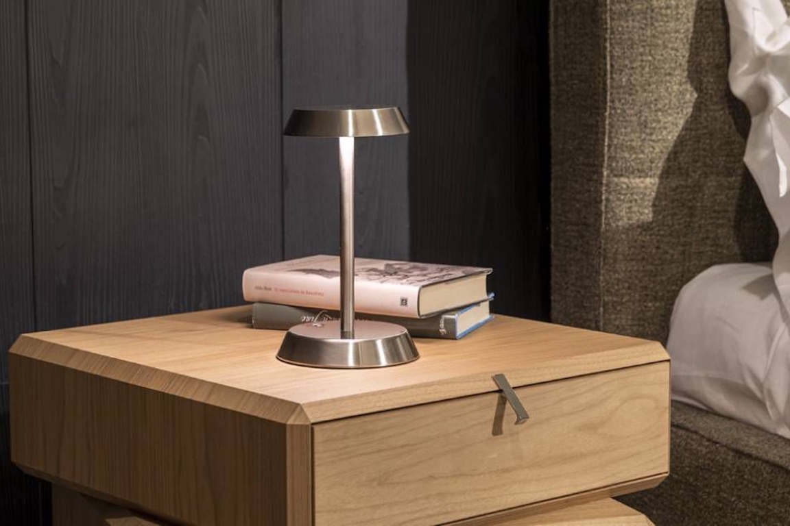 Nahoor-Limelight – Beleuchtung – Diese Lampen von Nahoor-Limelight sind erhältlich bei Decoris Interior Design in Zürich mit Showroom am Bleicherweg - Innenarchitektur Zürich und Inneneinrichtung Zürich – Ihre Experten für Innenarchitektur, Planung, Bauleitung, Ausführung, Gestaltung