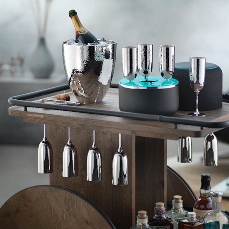 Robbe und Berking Bar-Kollektion – Diese Bar-Kollektion von Robbe und Berking ist erhältlich bei Decoris Interior Design in Zürich mit Showroom am Bleicherweg – Innenarchitektur Zürich und Inneneinrichtung Zürich – Ihre Experten für Innenarchitektur, Planung, Bauleitung, Ausführung, Gestaltung