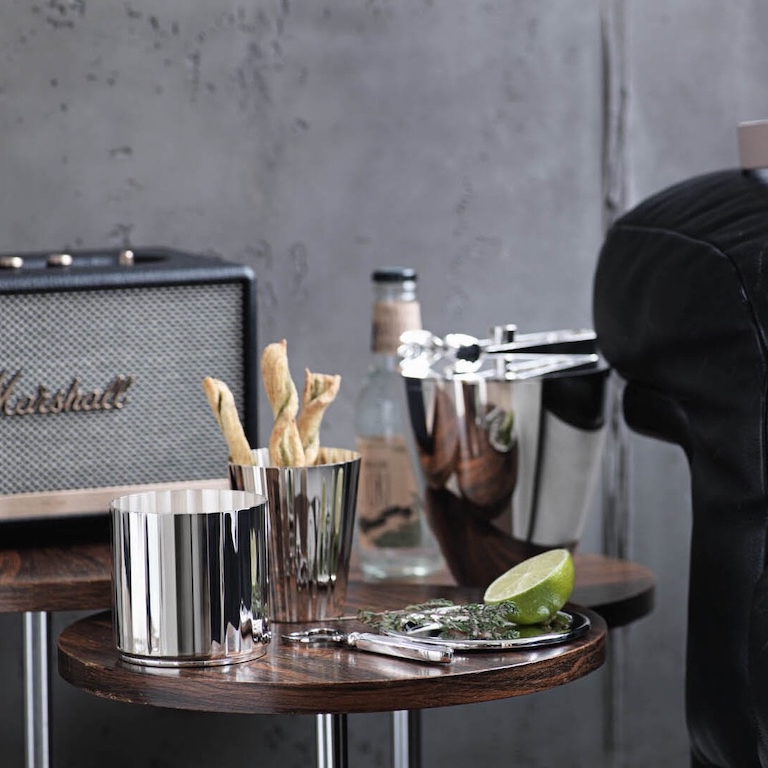 Robbe und Berking Bar-Kollektion – Diese Bar-Kollektion von Robbe und Berking ist erhältlich bei Decoris Interior Design in Zürich mit Showroom am Bleicherweg – Innenarchitektur Zürich und Inneneinrichtung Zürich – Ihre Experten für Innenarchitektur, Planung, Bauleitung, Ausführung, Gestaltung