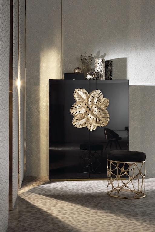 Roberto Cavalli Home Interiors Möbel – Diese Möbel von Roberto Cavalli Home Interiors sind erhältlich bei Decoris Interior Design in Zürich mit Showroom am Bleicherweg - Innenarchitektur Zürich und Inneneinrichtung Zürich – Ihre Experten für Innenarchitektur, Planung, Bauleitung, Ausführung, Gestaltung