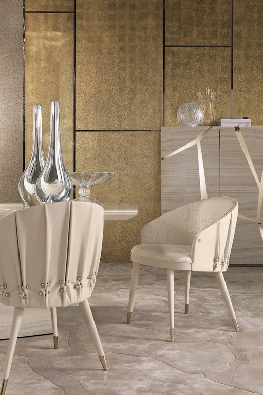 Roberto Cavalli Home Interiors Möbel – Diese Möbel von Roberto Cavalli Home Interiors sind erhältlich bei Decoris Interior Design in Zürich mit Showroom am Bleicherweg - Innenarchitektur Zürich und Inneneinrichtung Zürich – Ihre Experten für Innenarchitektur, Planung, Bauleitung, Ausführung, Gestaltung