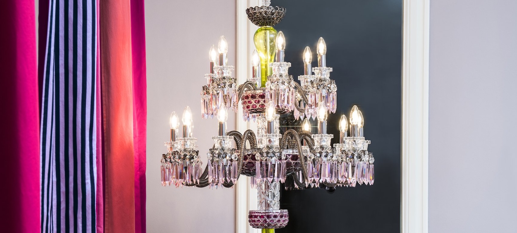 Saint-Louis Cristallerie, Kristallfabrik – Beleuchtung und Lampen – Diese Beleuchtung und Lampen von Saint-Louis Cristallerie, Kristallfabrik sind erhältlich bei Decoris Interior Design in Zürich mit Showroom am Bleicherweg – Innenarchitektur Zürich und Inneneinrichtung Zürich – Ihre Experten für Innenarchitektur, Planung, Bauleitung, Ausführung, Gestaltung
