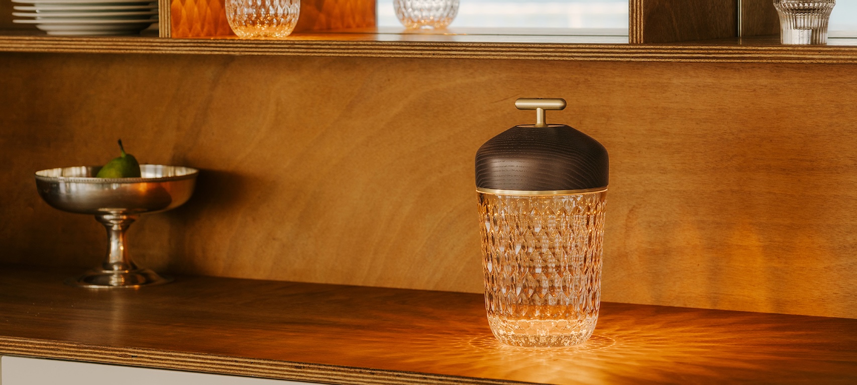 Saint-Louis Cristallerie, Kristallfabrik – Beleuchtung und Lampen – Diese Beleuchtung und Lampen von Saint-Louis Cristallerie, Kristallfabrik sind erhältlich bei Decoris Interior Design in Zürich mit Showroom am Bleicherweg – Innenarchitektur Zürich und Inneneinrichtung Zürich – Ihre Experten für Innenarchitektur, Planung, Bauleitung, Ausführung, Gestaltung