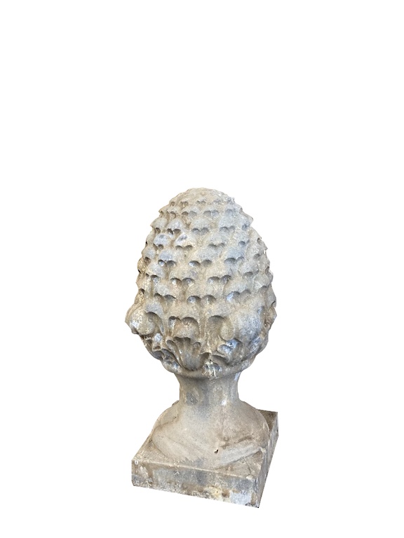 Steinobjekte und Gartendekor – diese Stein-Objekte und Gartendekore sind erhältlich bei Decoris Interior Design in Zürich mit Showroom am Bleicherweg - Innenarchitektur Zürich und Inneneinrichtung Zürich – Ihre Experten für Innenarchitektur, Planung, Bauleitung, Ausführung, Gestaltung