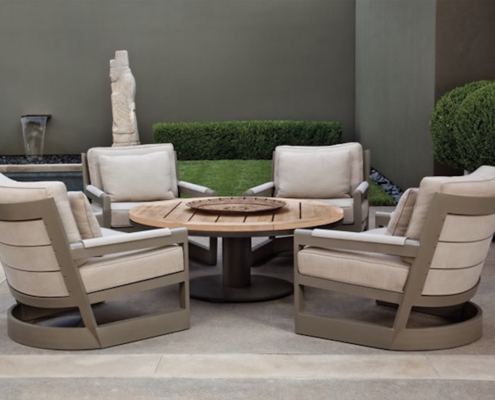 Sutherland Gartenmöbel - diese Gartenmöbel von Sutherland sind erhältlich bei Decoris Interior Design in Zürich mit Showroom am Bleicherweg - Innenarchitektur Zürich und Inneneinrichtung Zürich – Ihre Experten für Innenarchitektur, Planung, Bauleitung, Ausführung, Gestaltung