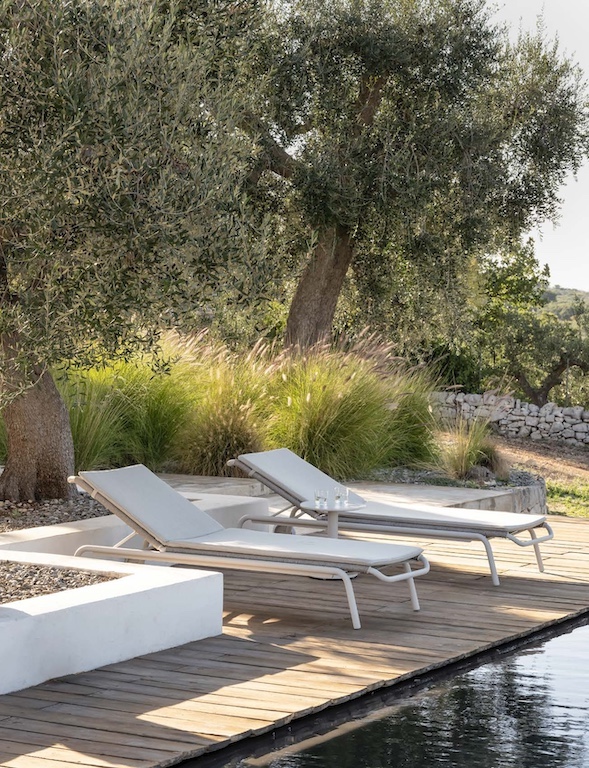 Vincent Sheppard Gartenmöbel - diese Gartenmöbel von Vincent Sheppard sind erhältlich bei Decoris Interior Design in Zürich mit Showroom am Bleicherweg - Innenarchitektur Zürich und Inneneinrichtung Zürich – Ihre Experten für Innenarchitektur, Planung, Bauleitung, Ausführung, Gestaltung