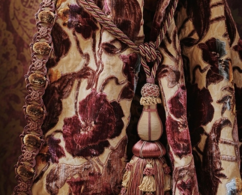 Watts 1874 - Watts of Westminster - Stoffe – Diese Stoffe von Watts 1874 - Watts of Westminster sind erhältlich bei Decoris Interior Design in Zürich mit Showroom am Bleicherweg - Innenarchitektur Zürich und Inneneinrichtung Zürich – Ihre Experten für Innenarchitektur, Planung, Bauleitung, Ausführung, Gestaltung