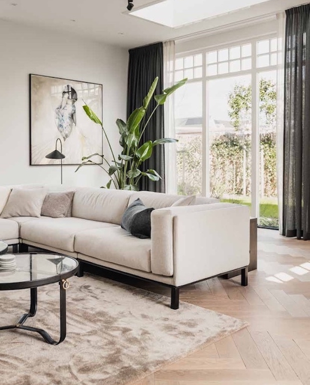 Van Besouw - Teppiche – Diese Teppiche von Van Besouw sind erhältlich bei Decoris Interior Design in Zürich mit Showroom am Bleicherweg - Innenarchitektur Zürich und Inneneinrichtung Zürich – Ihre Experten für Innenarchitektur, Planung, Bauleitung, Ausführung, Gestaltung